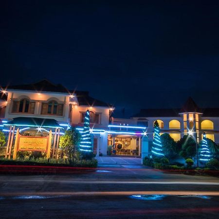 Win Unity Hotel Pyin U Lwin Exterior foto