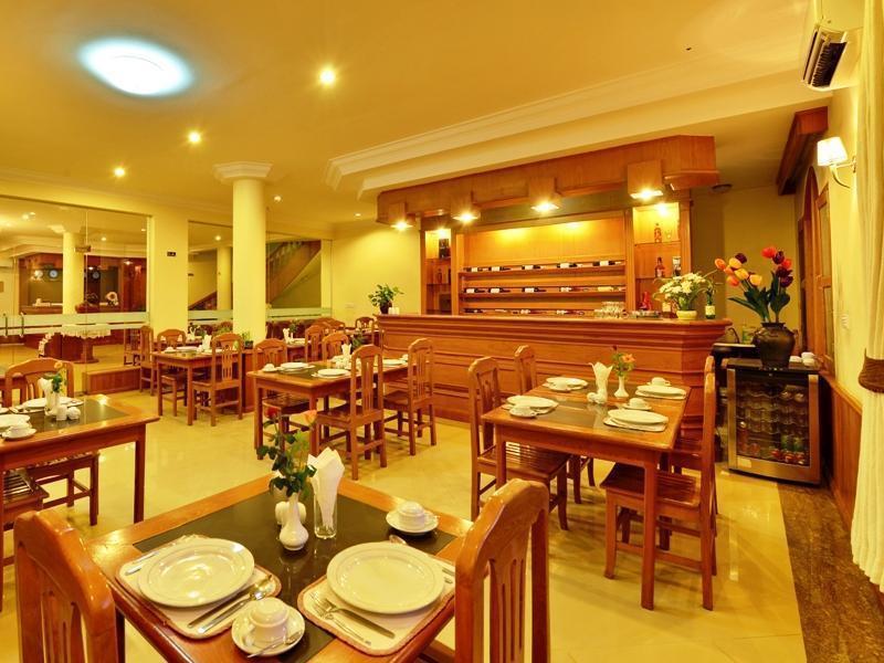 Win Unity Hotel Pyin U Lwin Exterior foto