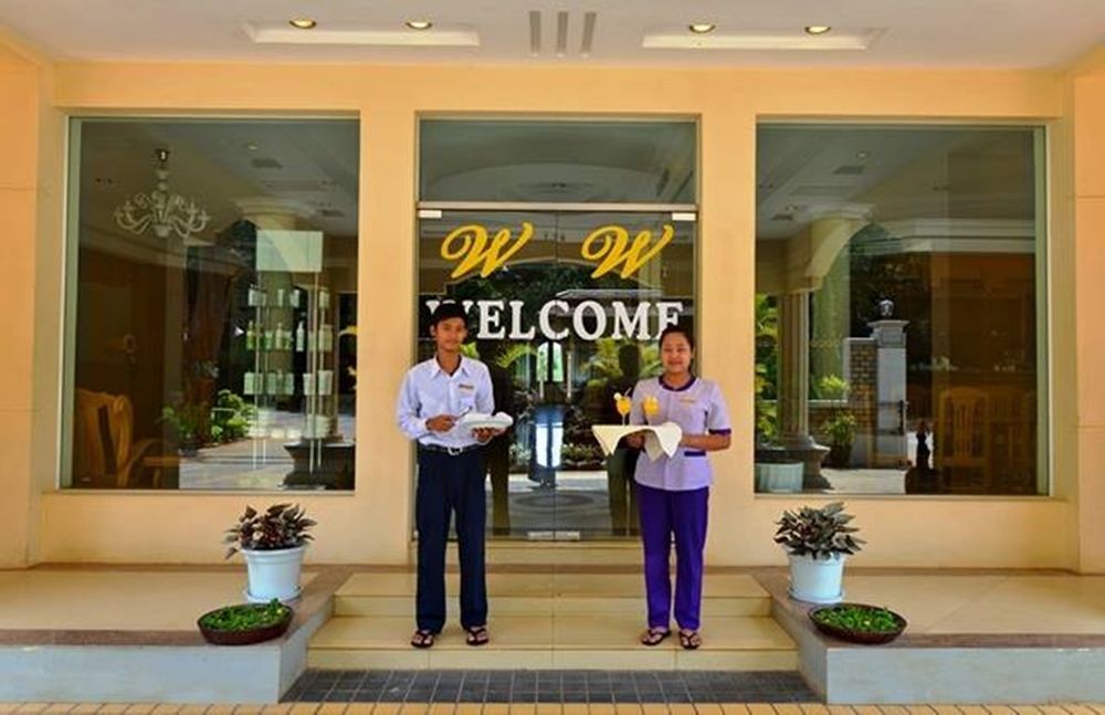 Win Unity Hotel Pyin U Lwin Exterior foto