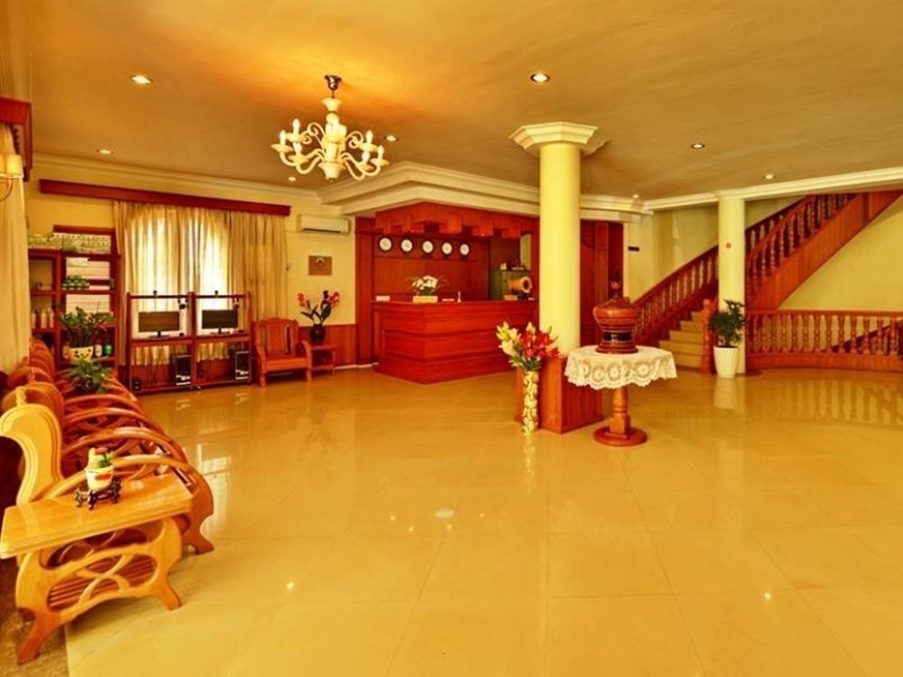 Win Unity Hotel Pyin U Lwin Exterior foto