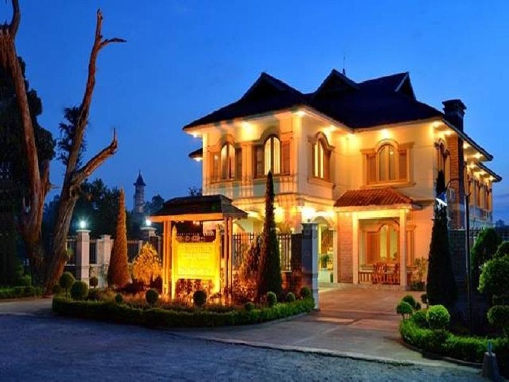 Win Unity Hotel Pyin U Lwin Exterior foto