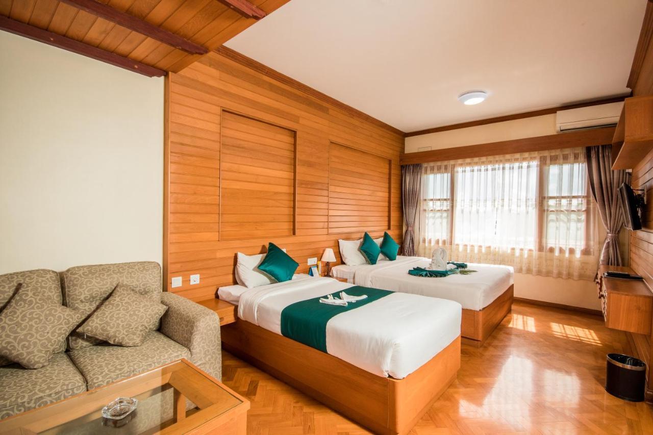 Win Unity Hotel Pyin U Lwin Exterior foto